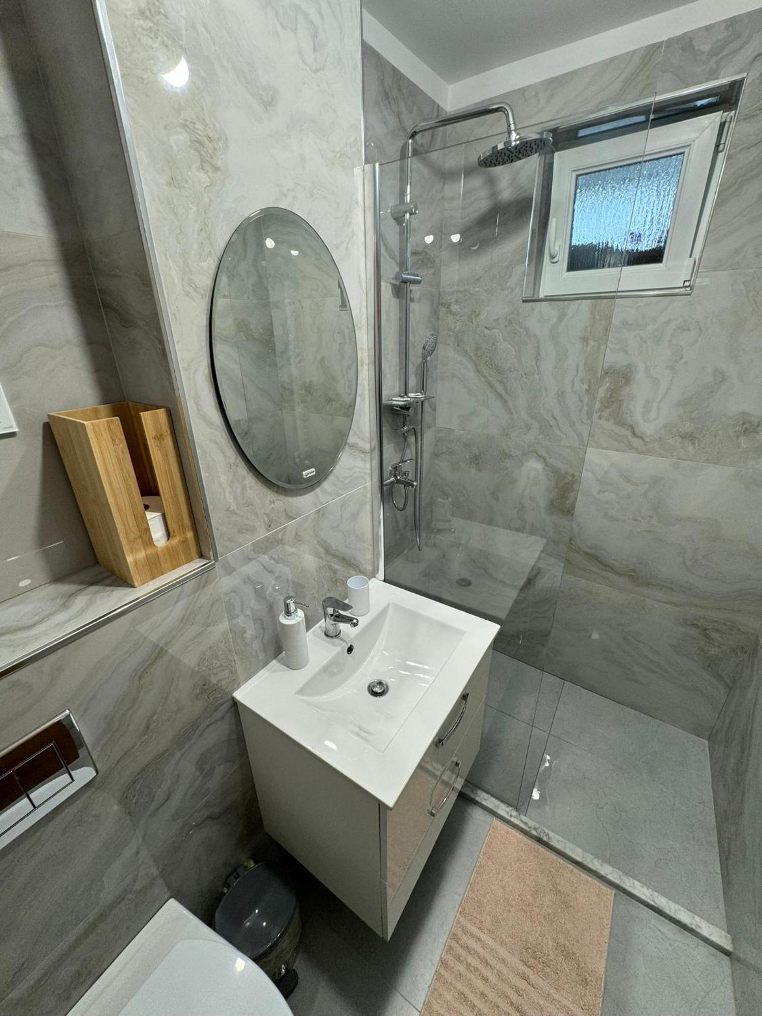 Apartament Central Râmnicu Vâlcea Exterior foto